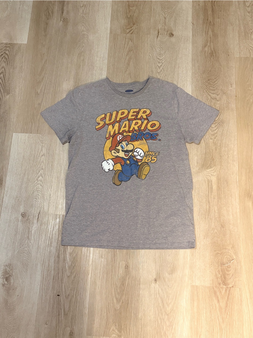 Old Navy Gray Mario Graphic Tee Size Large Cozy Loungewear Vintage Style